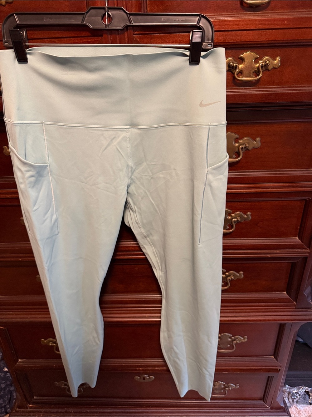 Nike Universa Sage Green High-Waist Pocket Leggings 7/8